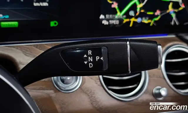 Mercedes-Benz E-Class 2019 2.0 автомат (гидро), миниатюра 11