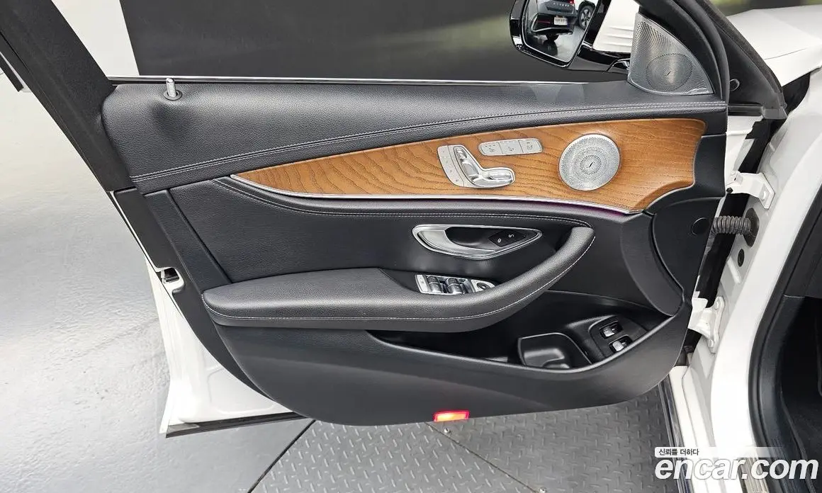 Mercedes-Benz E-Class 2019 2.0 автомат (гидро), фото 13