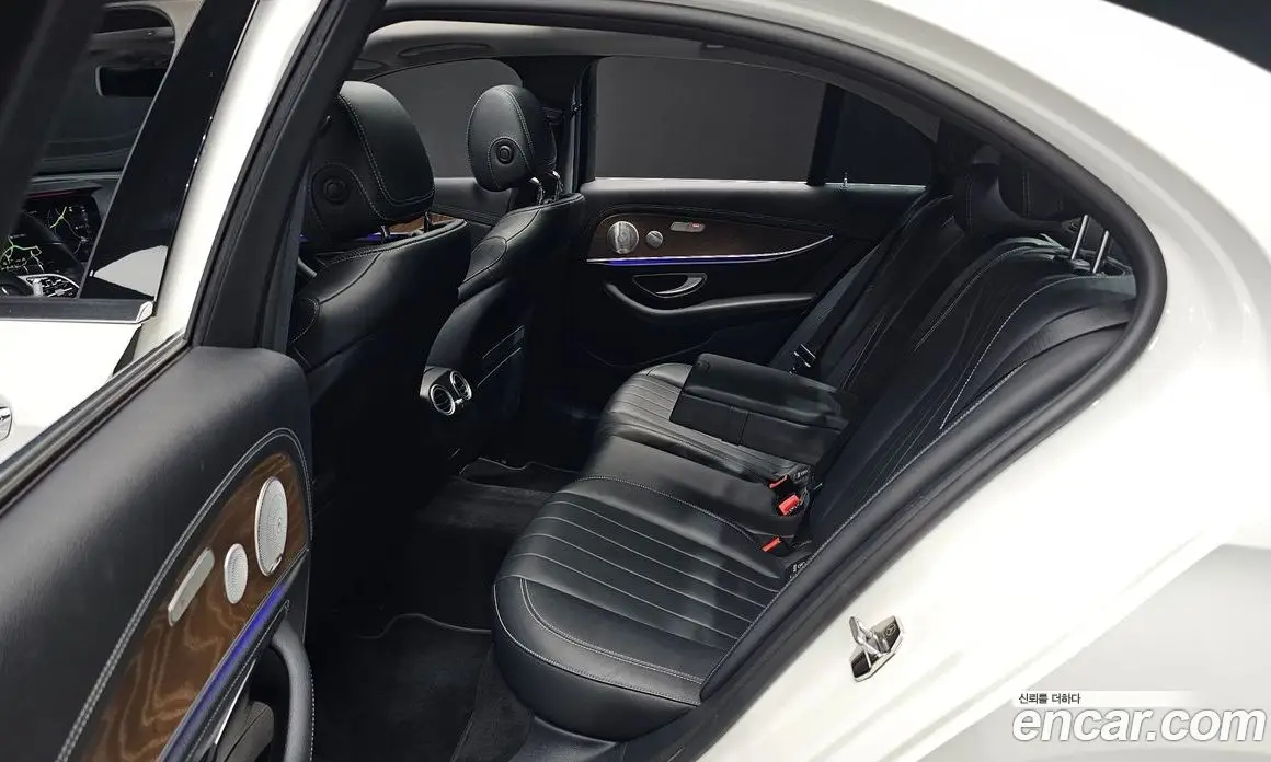 Mercedes-Benz E-Class 2019 2.0 автомат (гидро), фото 17