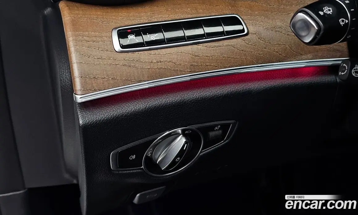 Mercedes-Benz E-Class 2019 2.0 автомат (гидро), фото 22