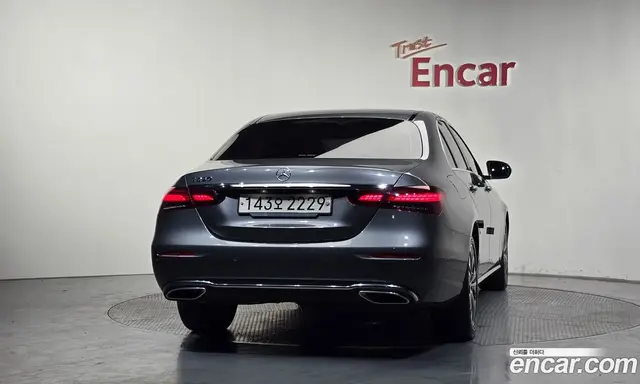 Mercedes-Benz E-Class 2020 2.0 автомат (гидро), миниатюра 4