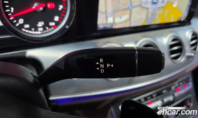 Mercedes-Benz E-Class 2020 2.0 автомат (гидро), миниатюра 12