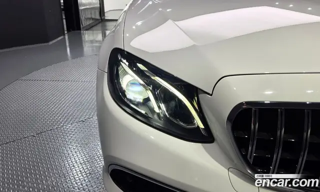 Mercedes-Benz E-Class 2020 2.0 автомат (гидро), миниатюра 8