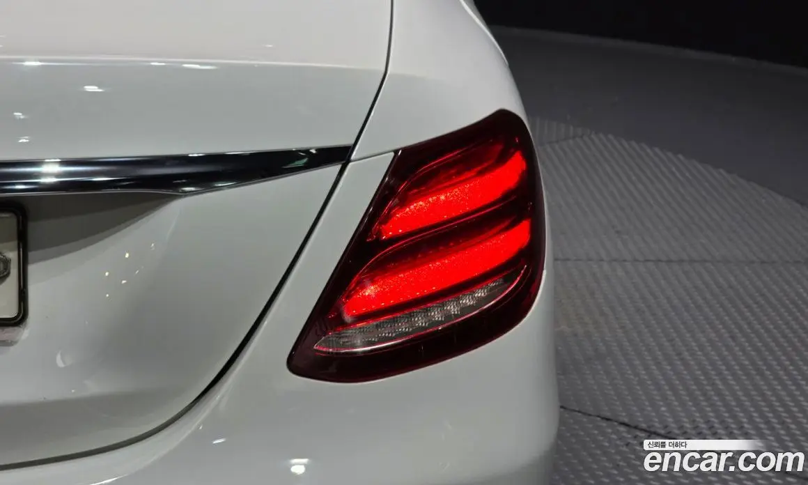 Mercedes-Benz E-Class 2020 2.0 автомат (гидро), фото 9