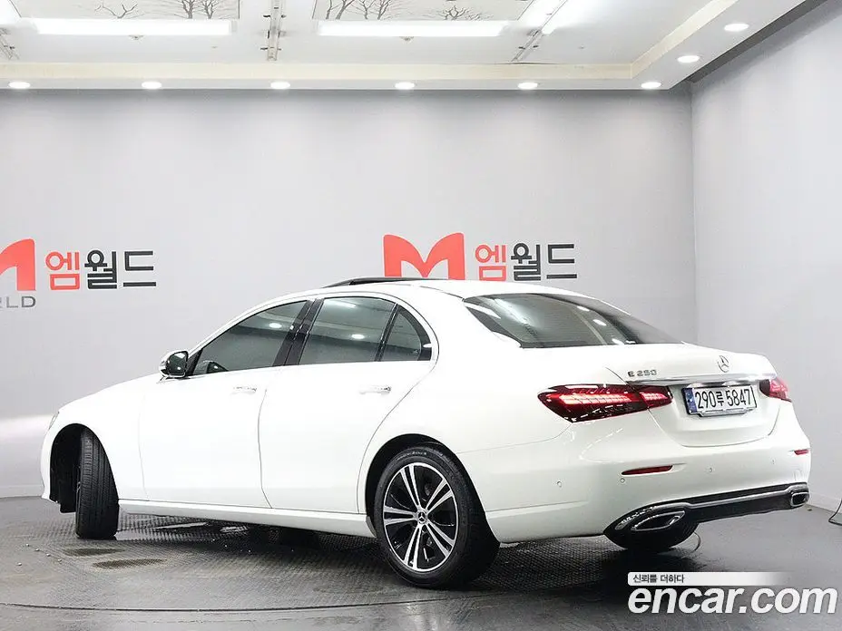 Mercedes-Benz E-Class 2021 2.0 автомат (гидро), фото 4