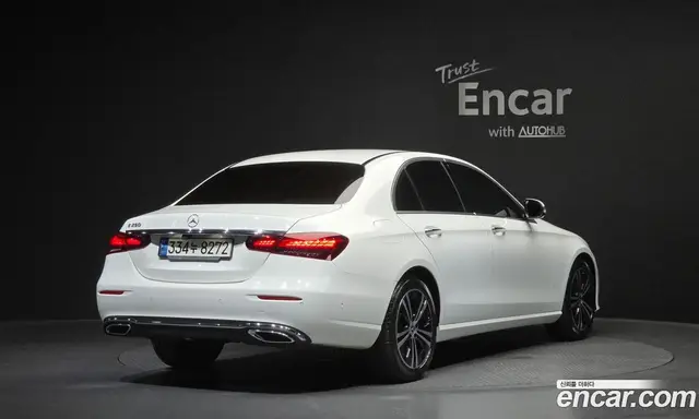 Mercedes-Benz E-Class 2021 2.0 автомат (гидро), миниатюра 2
