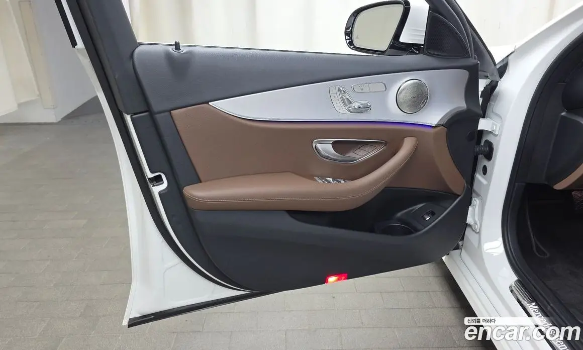 Mercedes-Benz E-Class 2021 2.0 автомат (гидро), фото 14
