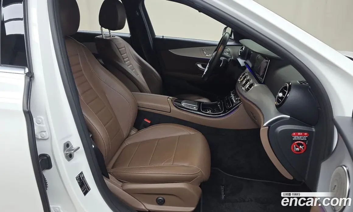 Mercedes-Benz E-Class 2021 2.0 автомат (гидро), фото 17