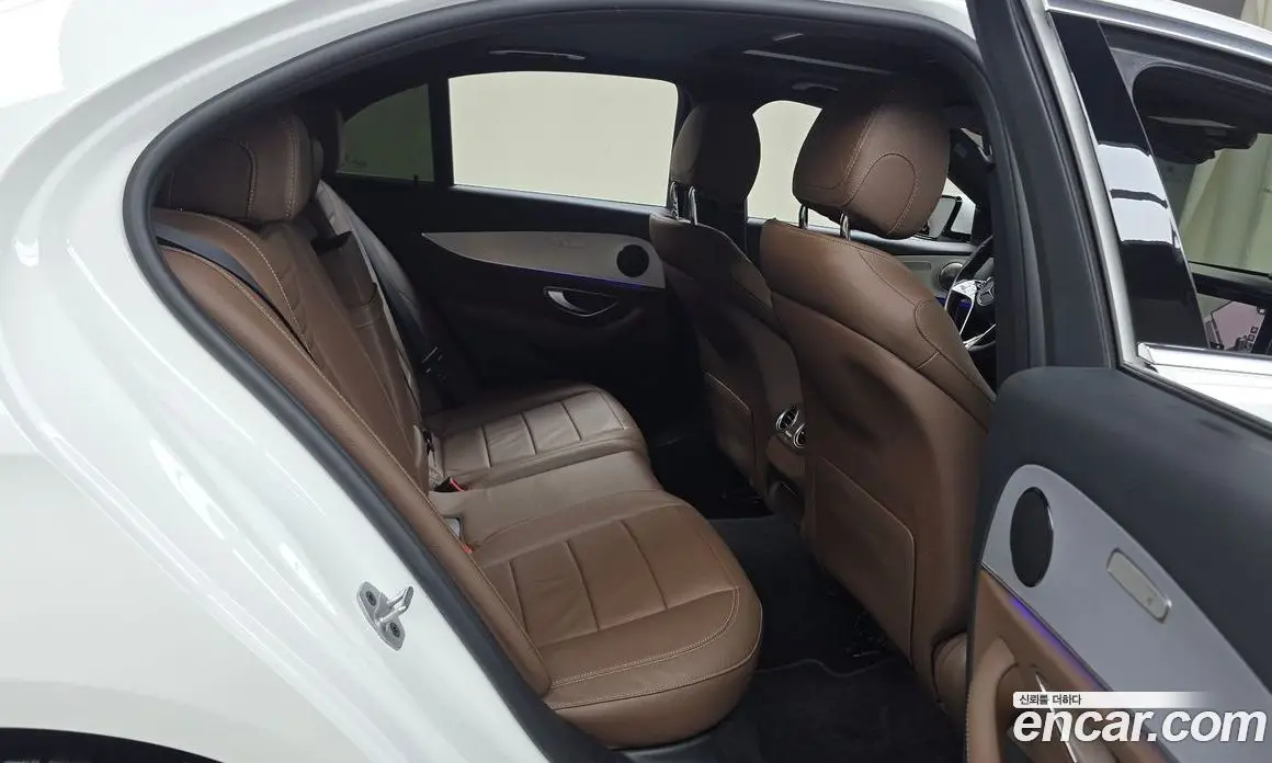 Mercedes-Benz E-Class 2021 2.0 автомат (гидро), фото 18