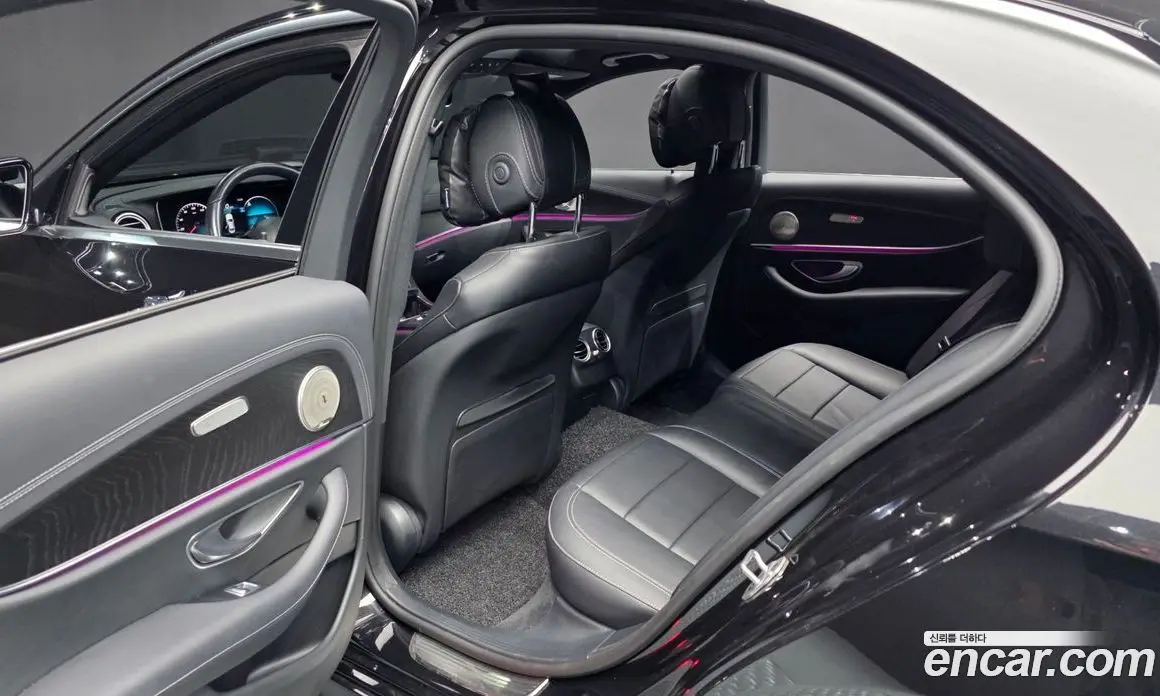 Mercedes-Benz E-Class 2022 2.0 автомат (гидро), фото 16