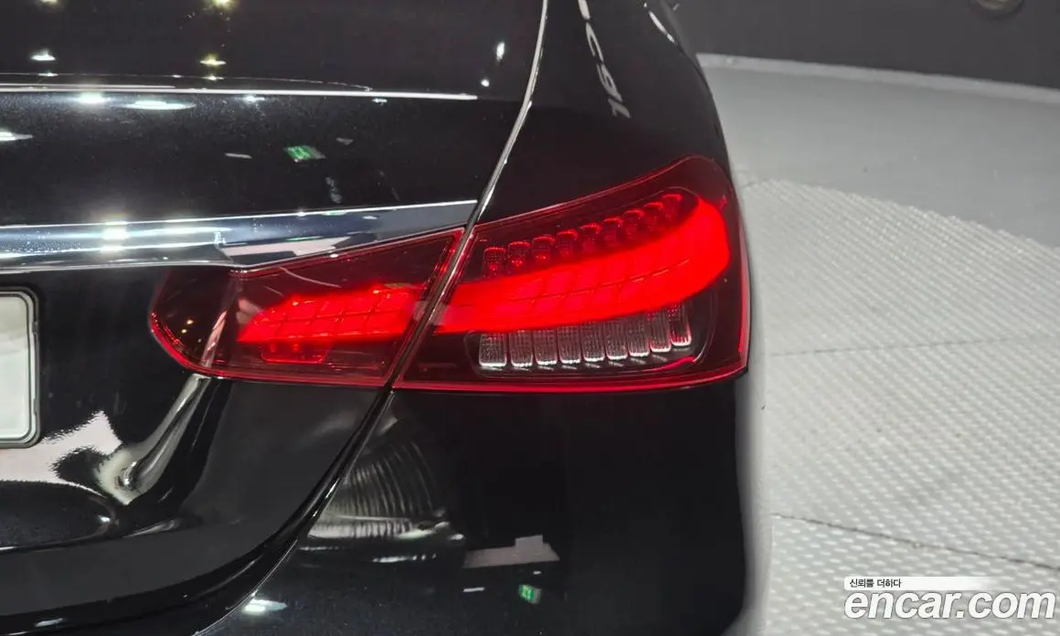 Mercedes-Benz E-Class 2022 2.0 автомат (гидро), фото 9