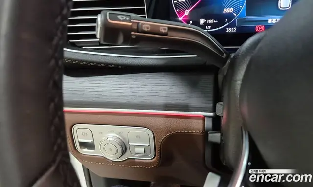Mercedes-Benz GLE-Class 2025 2.0 автомат (гидро), миниатюра 12