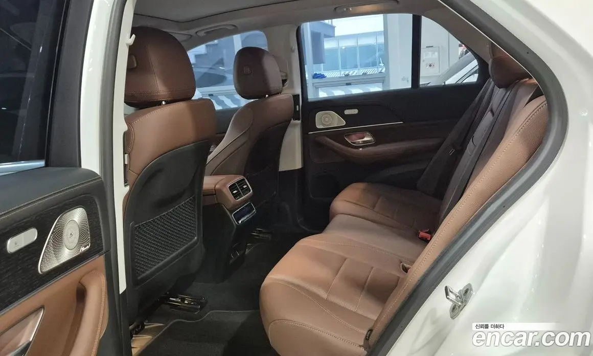 Mercedes-Benz GLE-Class 2025 2.0 автомат (гидро), фото 10