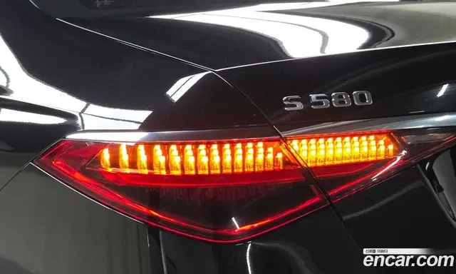 Mercedes-Benz S-Class 2021 4.0 автомат (гидро), миниатюра 9