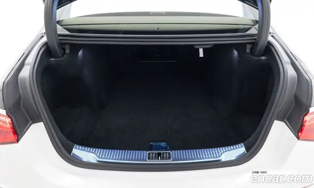 Mercedes-Benz S-Class 2025 4.0 автомат (гидро), миниатюра 5