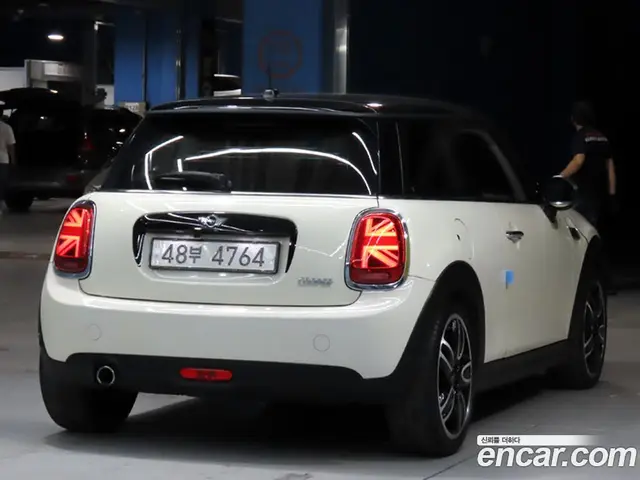 Mini Cooper 2015 1.5 автомат (гидро), миниатюра 2