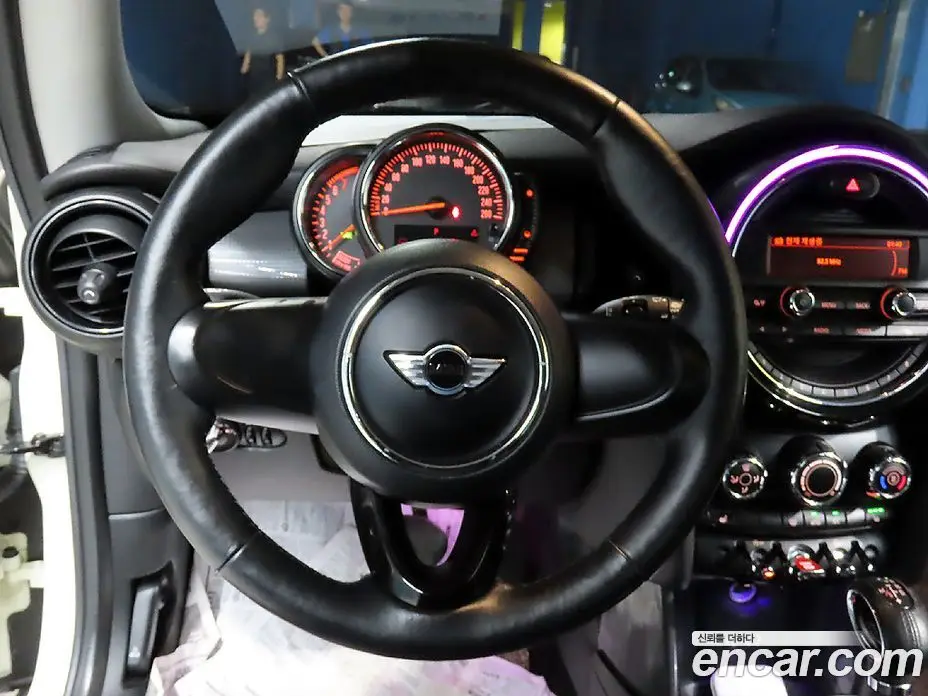 Mini Cooper 2015 1.5 автомат (гидро), фото 14