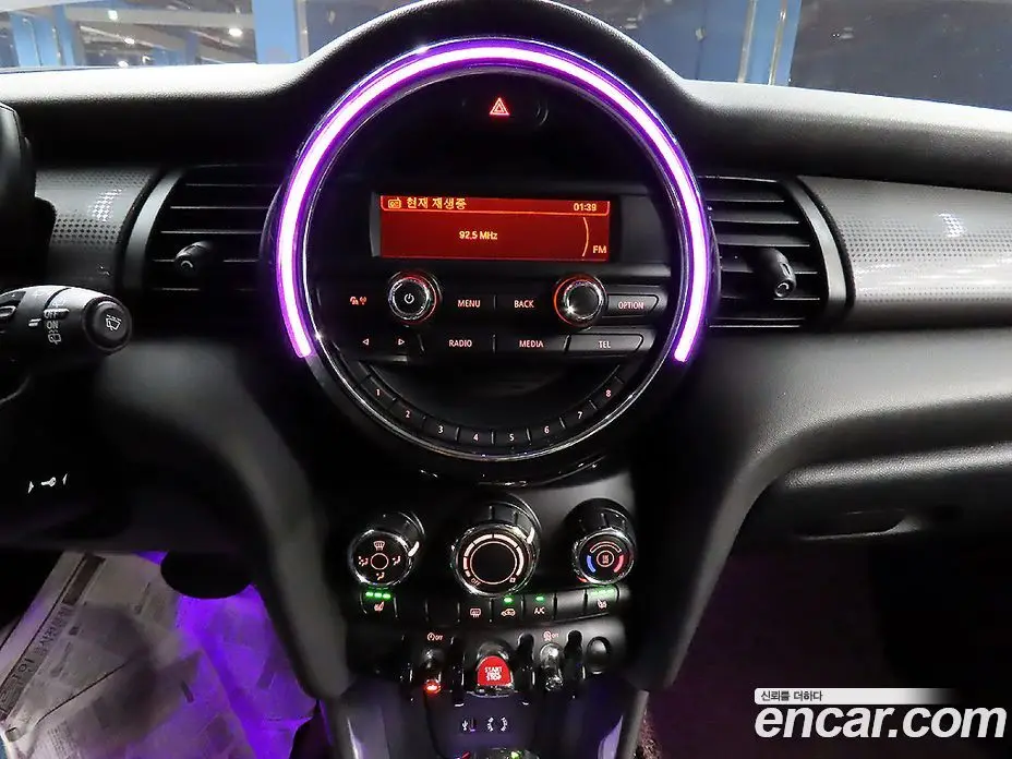 Mini Cooper 2015 1.5 автомат (гидро), фото 17