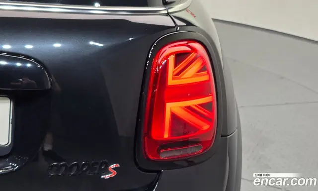 Mini Cooper 2022 2.0 автомат (гидро), миниатюра 9