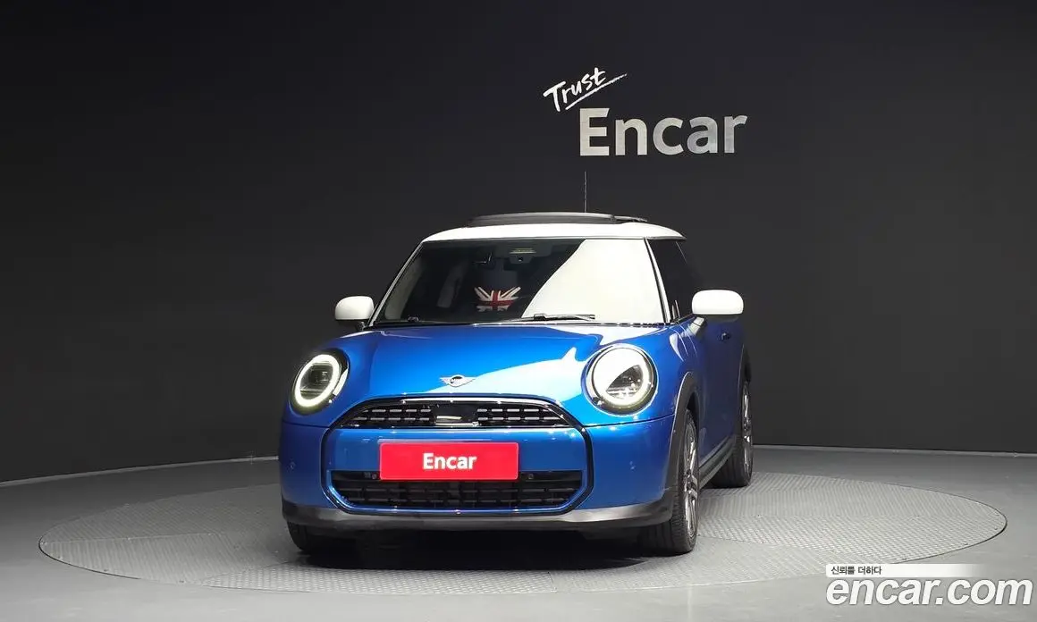 Mini Cooper 2025 2.0 автомат (гидро), фото 3