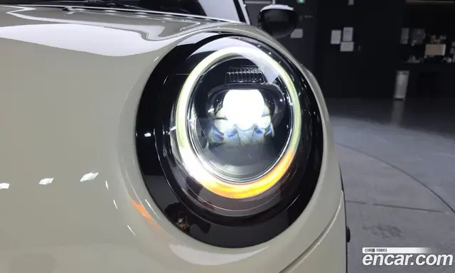 Mini Cooper Convertible 2022 2.0 автомат (гидро), миниатюра 7