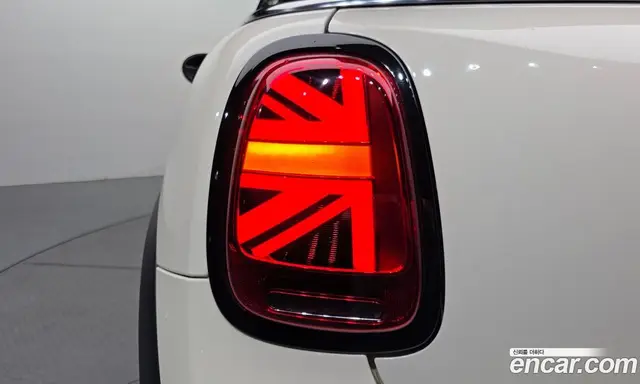 Mini Cooper Convertible 2022 2.0 автомат (гидро), миниатюра 8