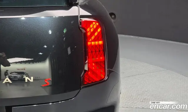 Mini Countryman 2024 2.0 автомат (гидро), миниатюра 8