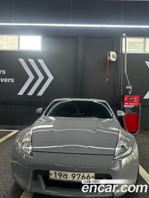 Nissan 370Z 2010 3.7 автомат (гидро), фото 3