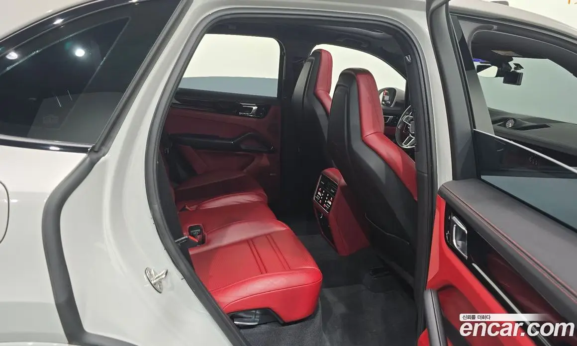 Porsche Cayenne 2021 3.0 автомат (гидро), фото 17
