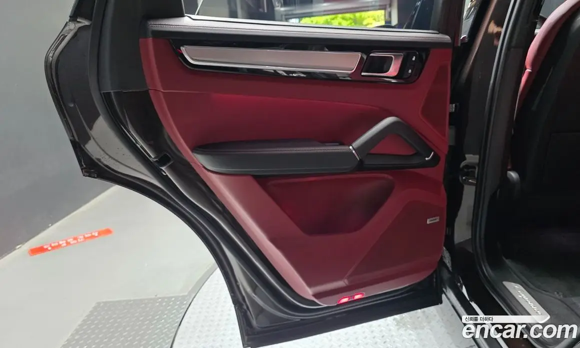 Porsche Cayenne 2023 3.0 автомат (гидро), фото 15