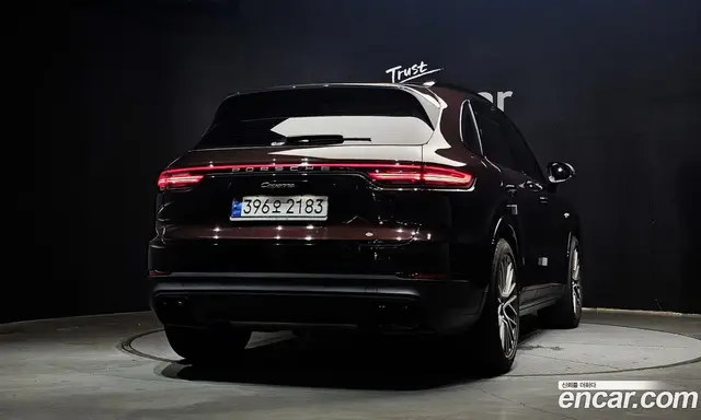 Porsche Cayenne 2023 3.0 автомат (гидро), миниатюра 4