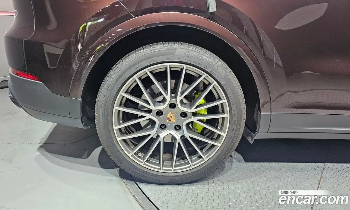 Porsche Cayenne 2023 3.0 автомат (гидро), фото 5
