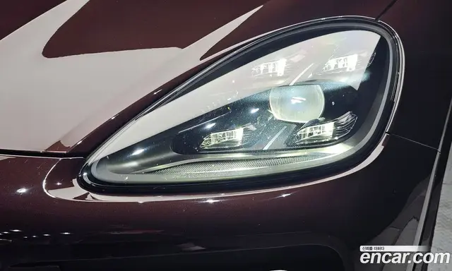 Porsche Cayenne 2023 3.0 автомат (гидро), миниатюра 8