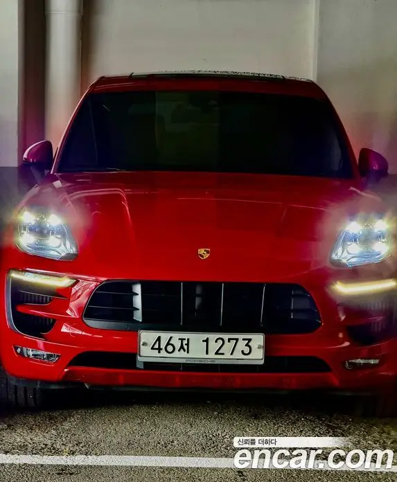 Porsche Macan 2018 3.0 автомат (гидро), миниатюра 1