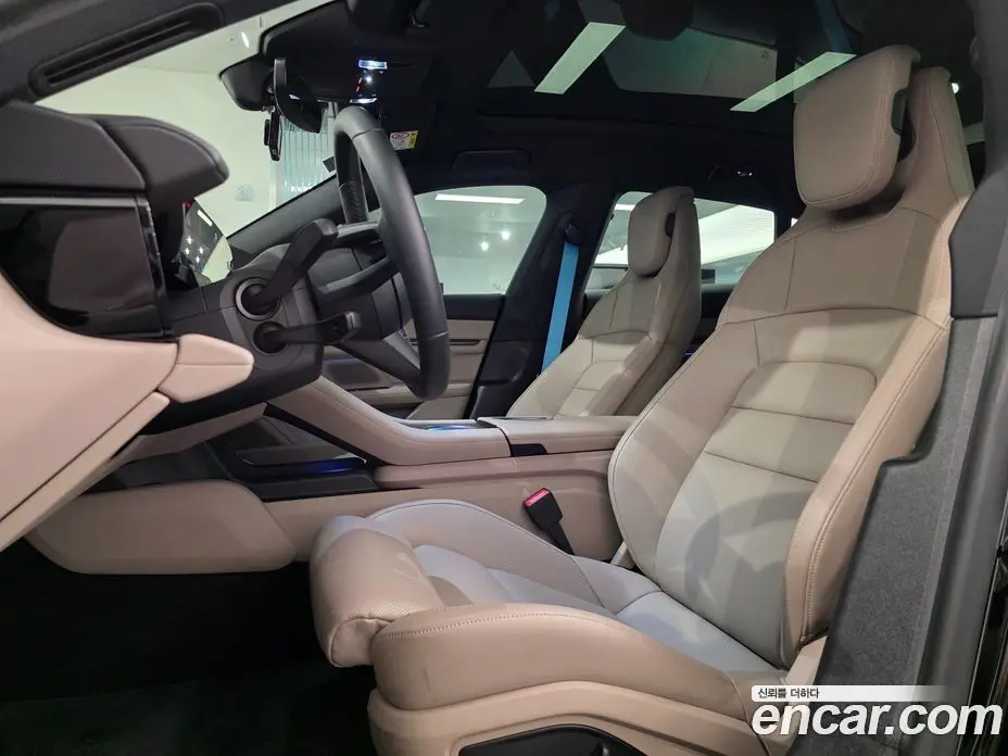 Porsche Taycan 2025 0.1 автомат (гидро), фото 13