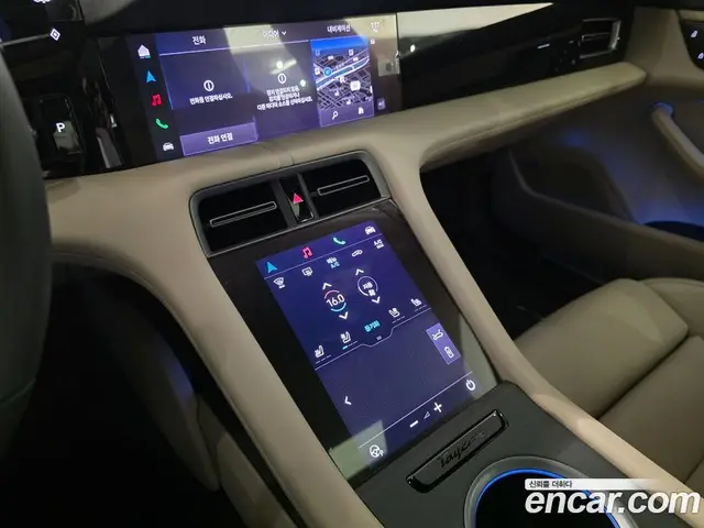 Porsche Taycan 2025 0.1 автомат (гидро), миниатюра 9