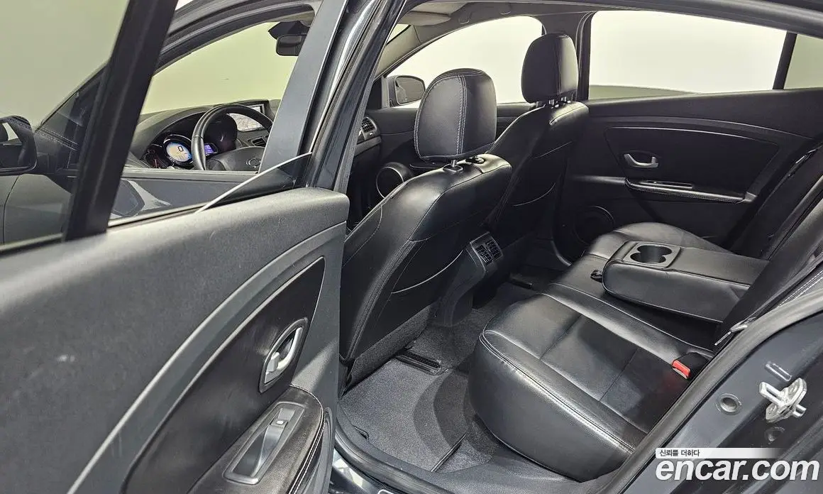 Renault (Samsung) SM3 2014 1.6 автомат (гидро), фото 11 Renault (Samsung) SM3 2014 1.6 автомат (гидро), фото 11