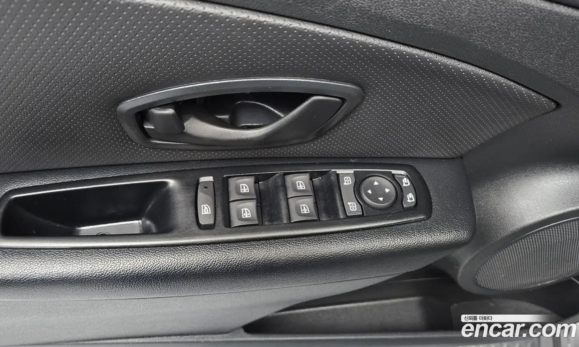 Renault (Samsung) SM3 2016 1.6 автомат (гидро), фото 15 Renault (Samsung) SM3 2016 1.6 автомат (гидро), фото 15
