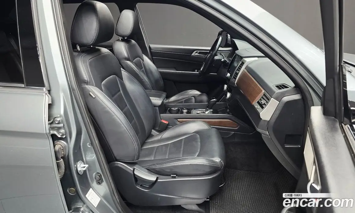 SsangYong Rexton 2018 2.2 автомат (гидро), фото 12