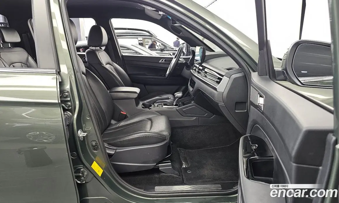 SsangYong Rexton 2024 2.2 автомат (гидро), фото 17