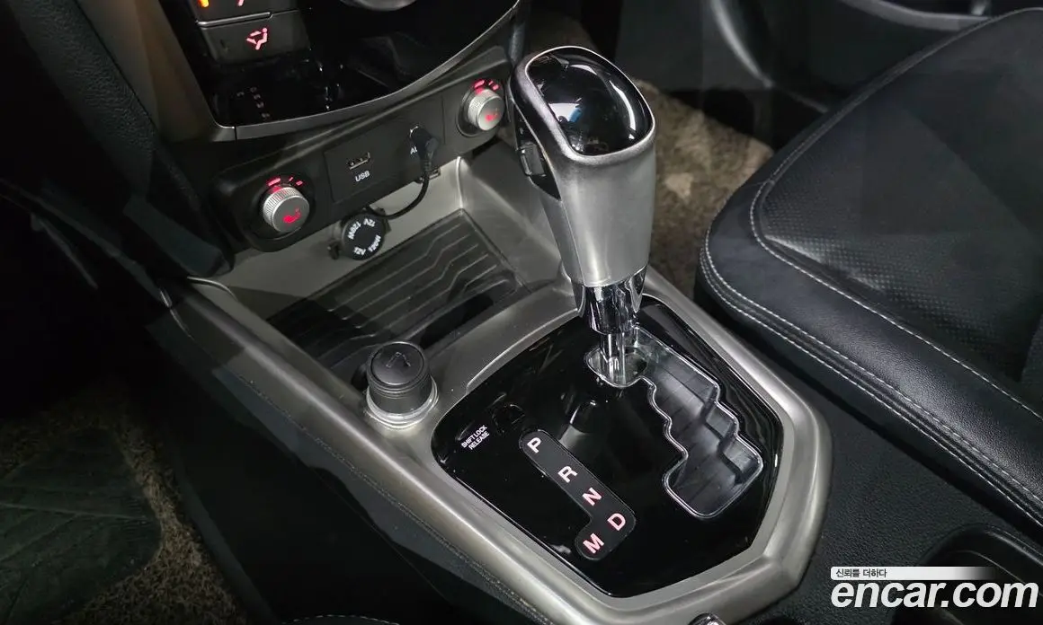 SsangYong TIBOLI 2016 1.6 автомат (гидро), фото 9