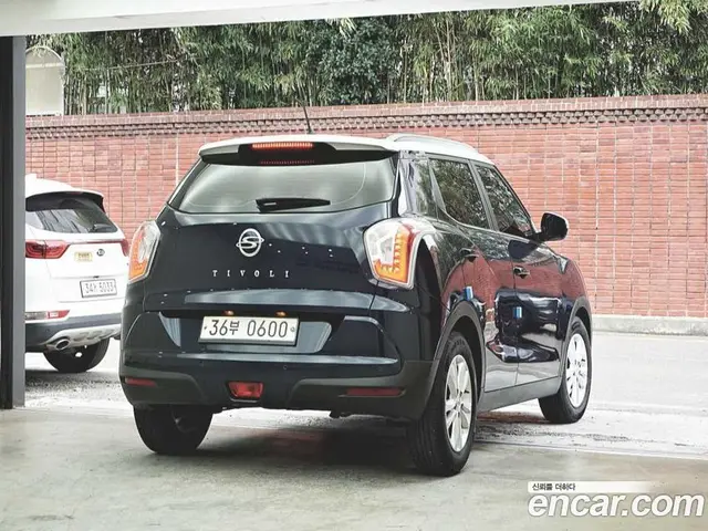 SsangYong TIBOLI 2016 1.6 автомат (гидро), миниатюра 3