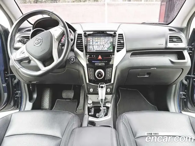SsangYong TIBOLI 2016 1.6 автомат (гидро), миниатюра 8