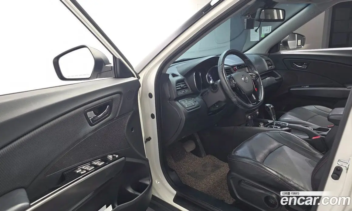 SsangYong TIBOLI 2017 1.6 автомат (гидро), фото 13