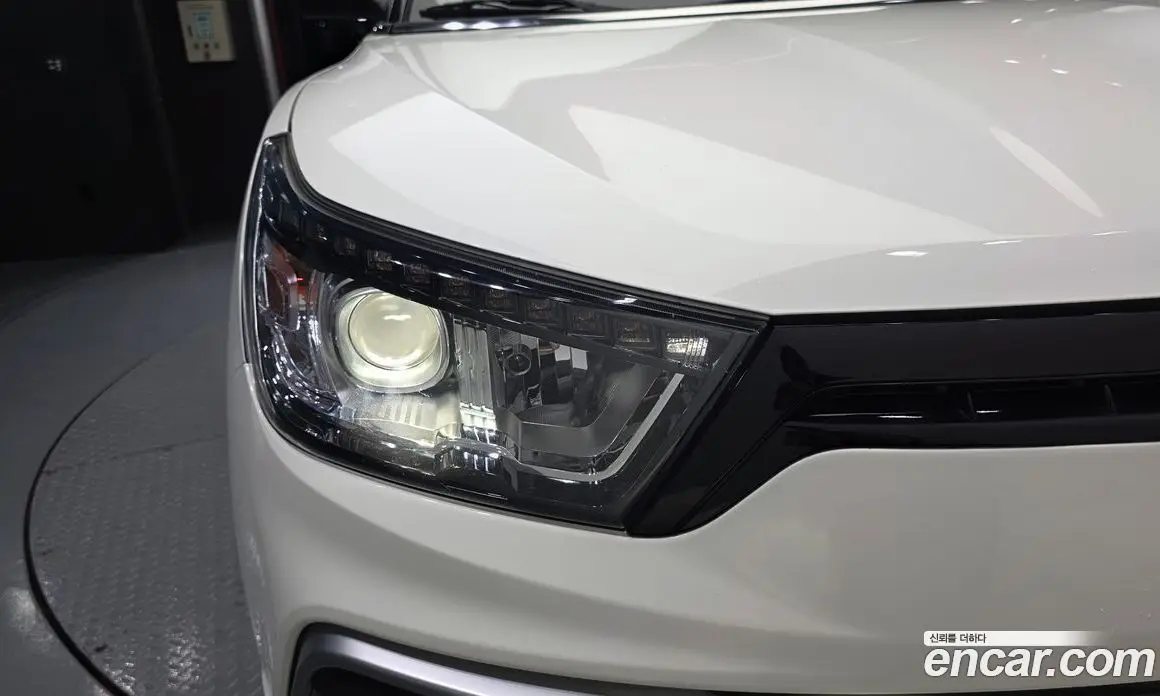 SsangYong TIBOLI 2017 1.6 автомат (гидро), фото 8