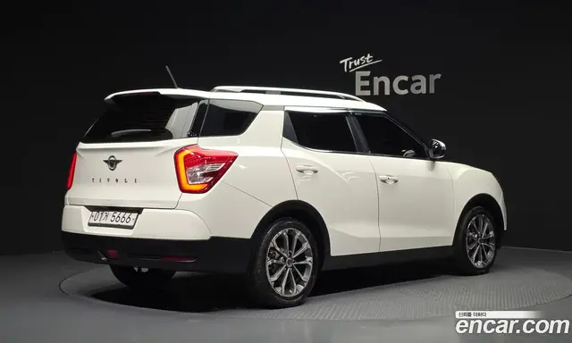 SsangYong TIBOLI 2017 1.6 автомат (гидро), миниатюра 2