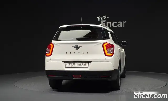 SsangYong TIBOLI 2017 1.6 автомат (гидро), миниатюра 4