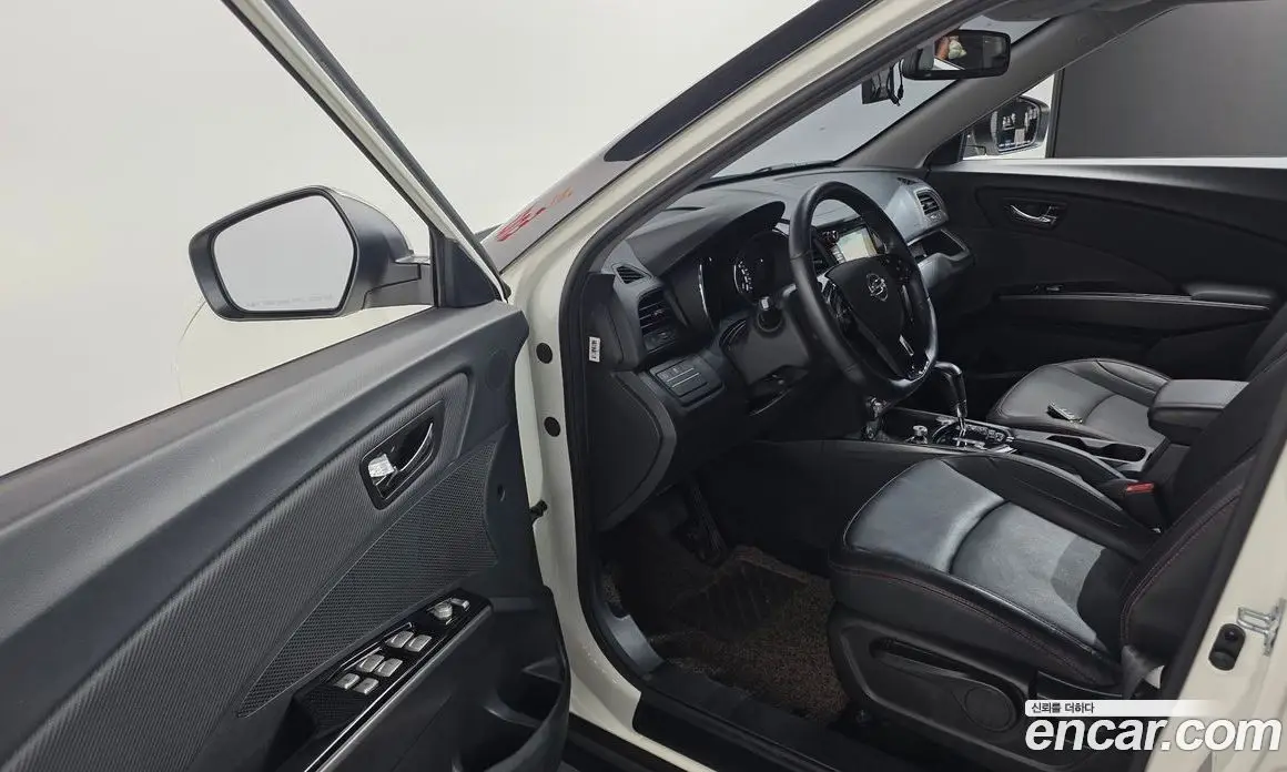 SsangYong TIBOLI 2018 1.6 автомат (гидро), фото 17