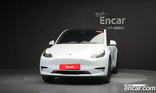 Tesla Model Y 2024 0.2 автомат (гидро), миниатюра 2