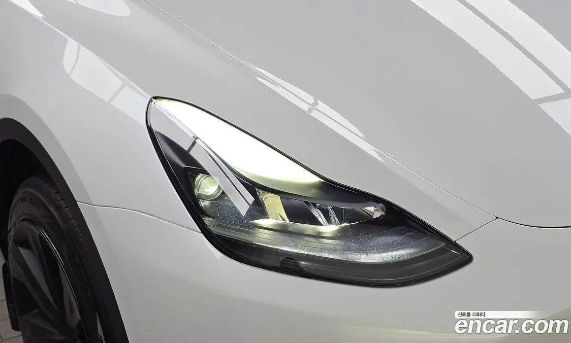 Tesla Model Y 2024 0.2 автомат (гидро), фото 7